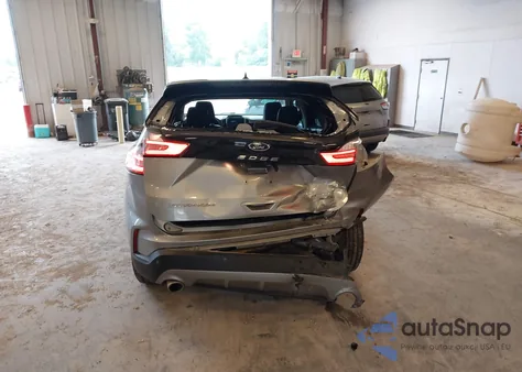 2022 Ford Edge Titanium z USA, uszkodzony, nr VIN 2FMPK4K90NBA93793